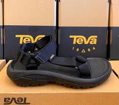  Teva Sandal