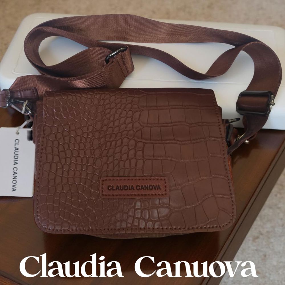 Claudia Canova_thumbnail_2