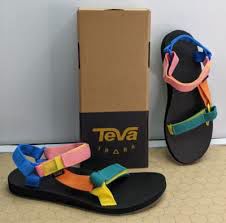  Teva Sandal_thumbnail_1